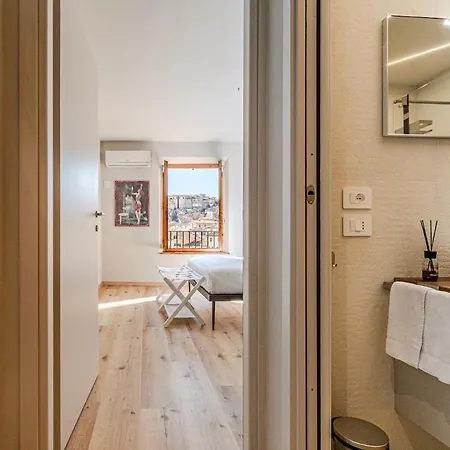 Apartment Affitti Brevi - Nuovo Con Vista, Nel Centro Storico Di