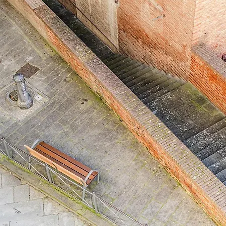 Affitti Brevi - Nuovo Con Vista, Nel Centro Storico Di Apartamento Siena