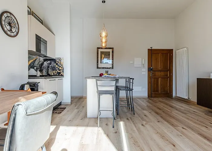 Affitti Brevi - Nuovo Con Vista, Nel Centro Storico Di Apartament *