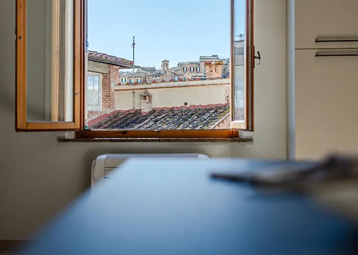 Affitti Brevi - Nuovo Con Vista, Nel Centro Storico Di Siena