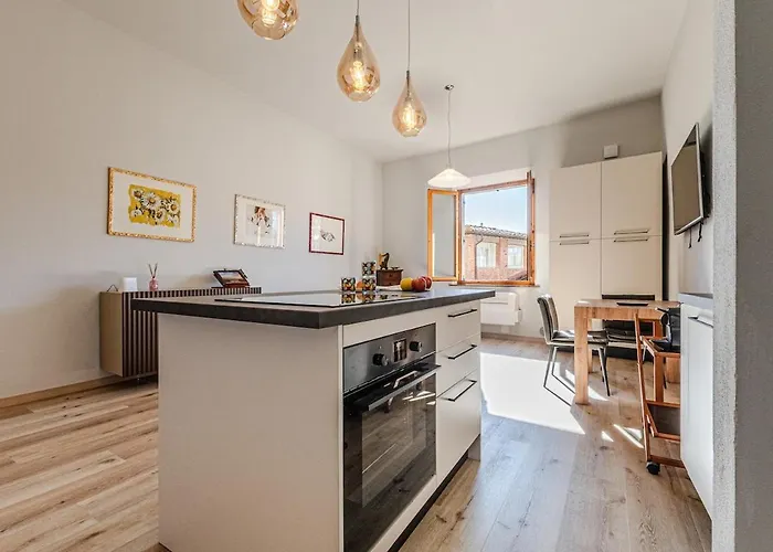 Appartement Affitti Brevi - Nuovo Con Vista, Nel Centro Storico Di *